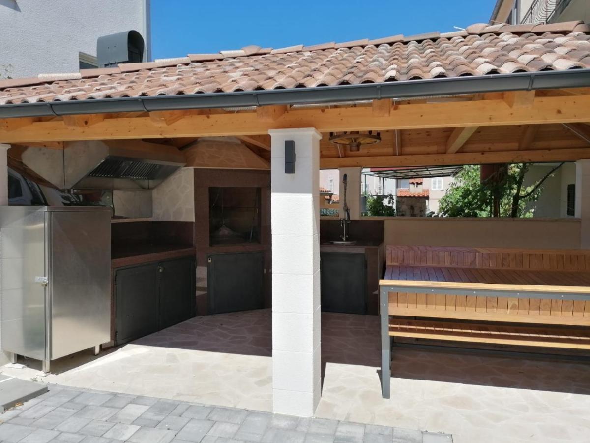 Apartmani Karla Zablaće Buitenkant foto